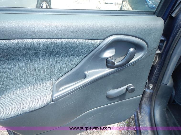 image for item I3541 2002 Chevrolet Cavalier