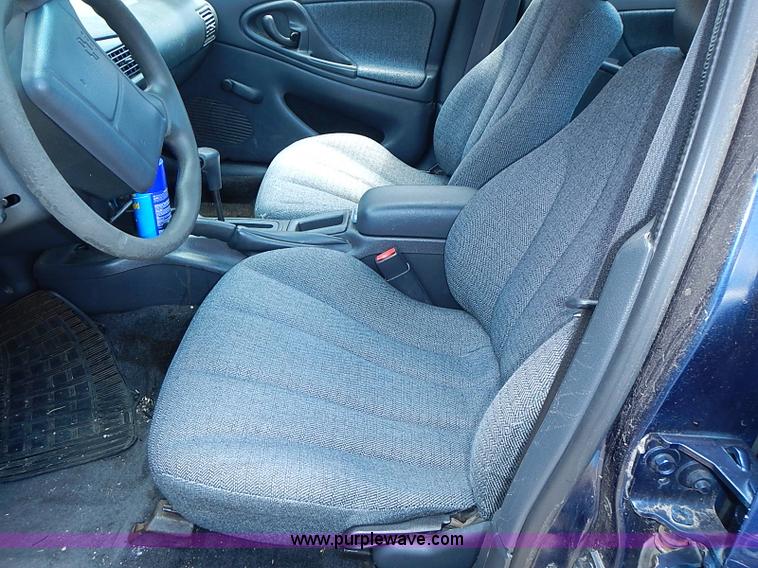 image for item I3541 2002 Chevrolet Cavalier