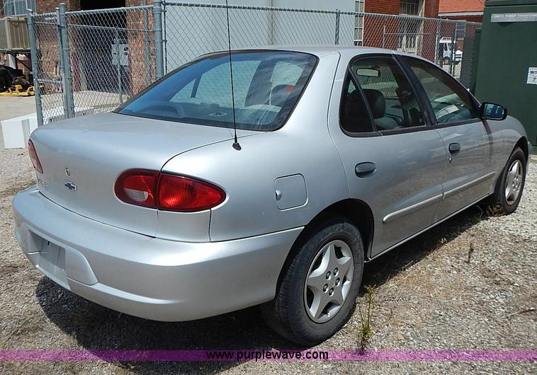 image for item I3542 2002 Chevrolet Cavalier