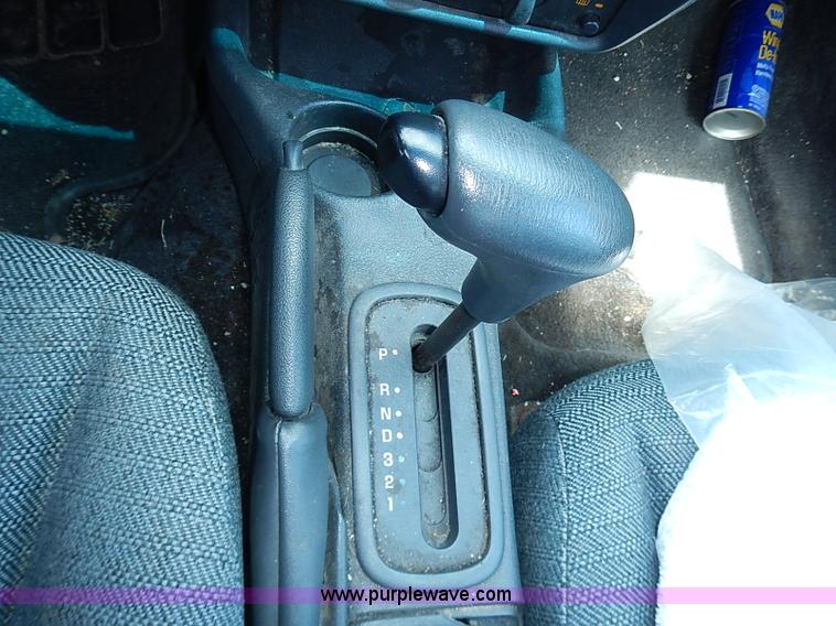 image for item I3542 2002 Chevrolet Cavalier