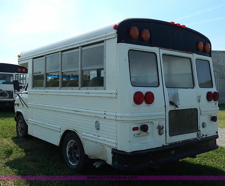 image for item I3544 1991 Chevrolet G30 bus