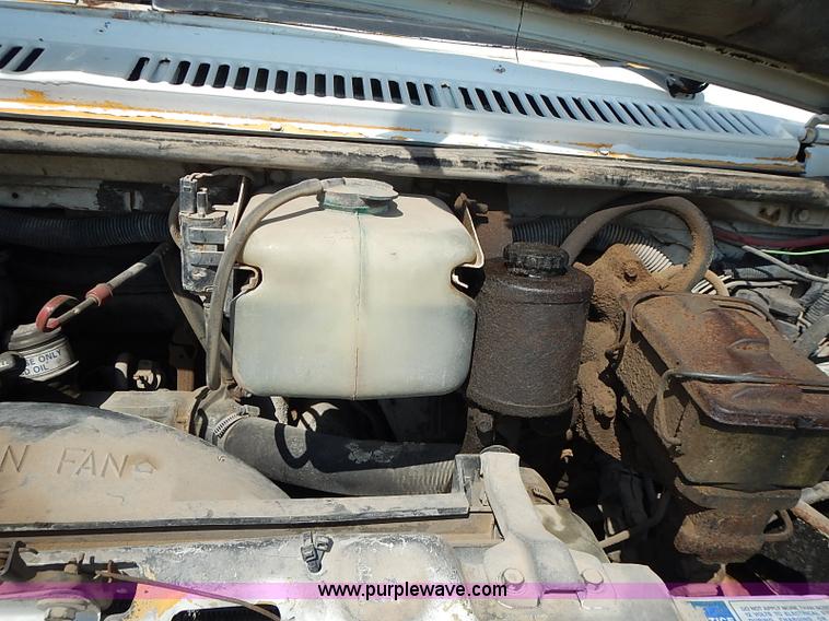 image for item I3544 1991 Chevrolet G30 bus