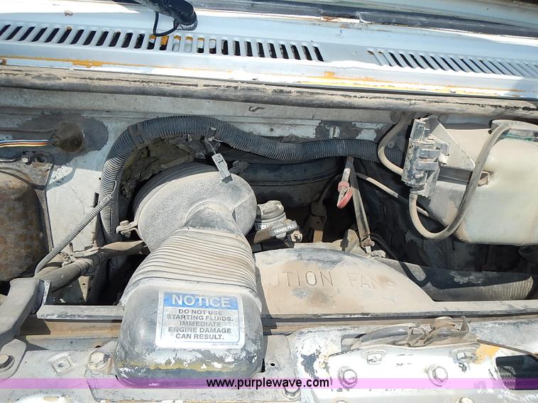 image for item I3544 1991 Chevrolet G30 bus