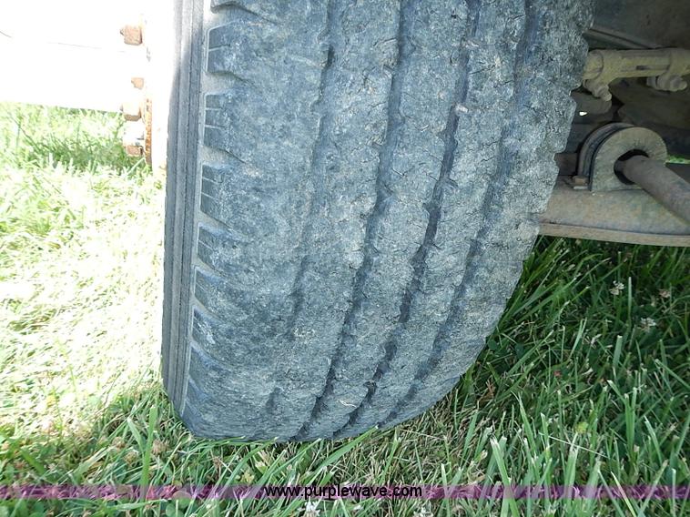 image for item I3544 1991 Chevrolet G30 bus