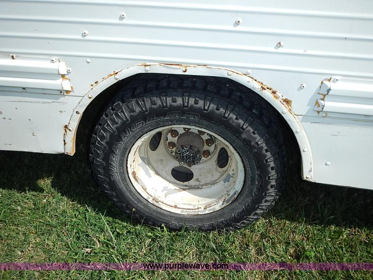 image for item I3544 1991 Chevrolet G30 bus