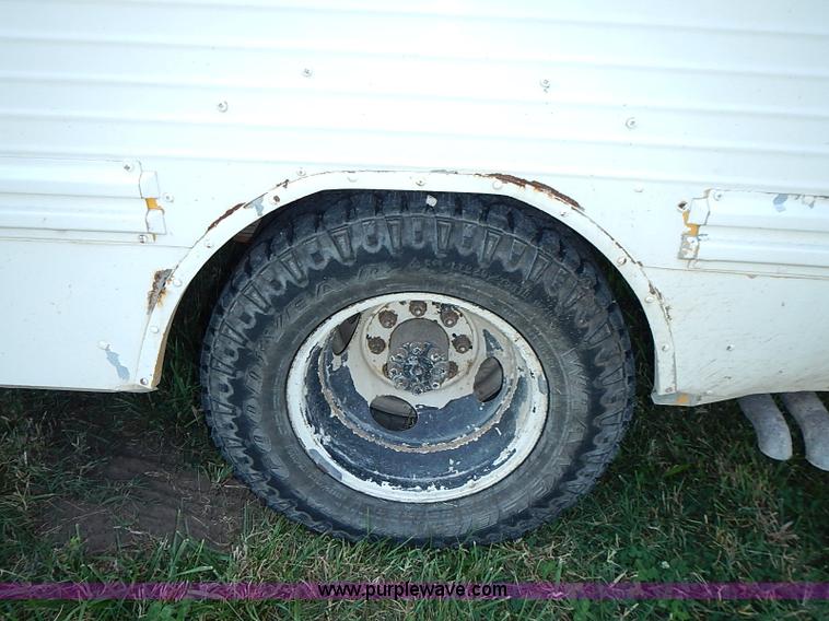 image for item I3544 1991 Chevrolet G30 bus