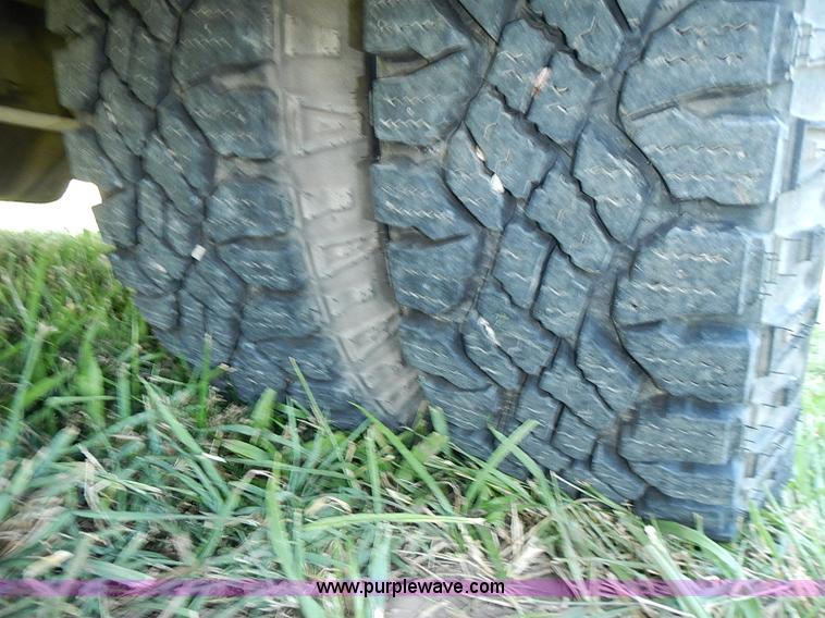 image for item I3544 1991 Chevrolet G30 bus
