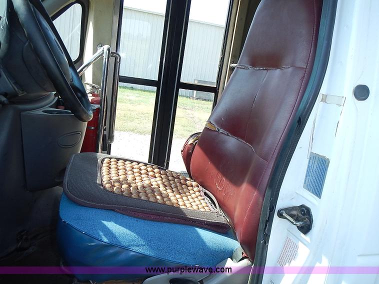 image for item I3545 1997 Ford Econoline E350 bus