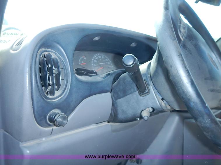 image for item I3545 1997 Ford Econoline E350 bus