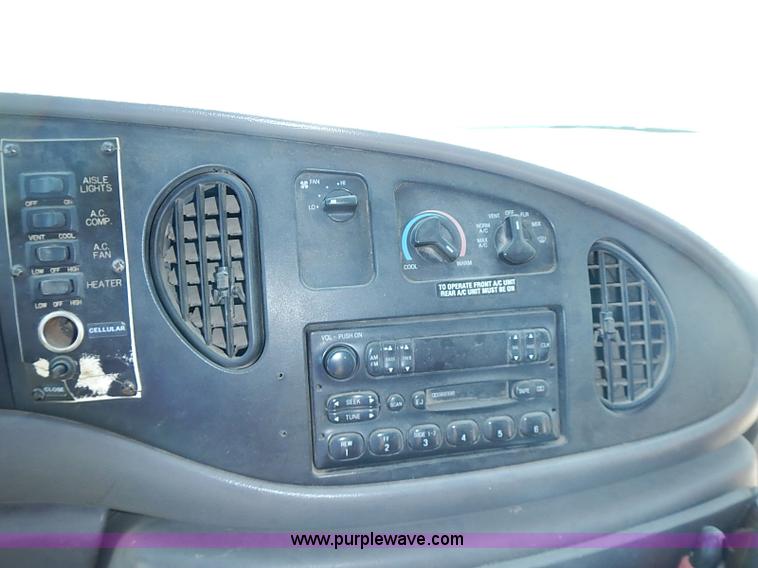 image for item I3545 1997 Ford Econoline E350 bus