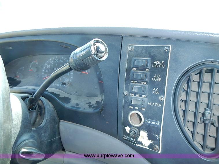 image for item I3545 1997 Ford Econoline E350 bus