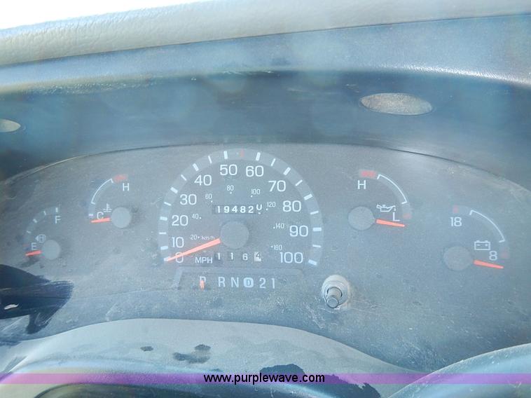 image for item I3545 1997 Ford Econoline E350 bus