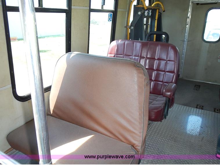 image for item I3545 1997 Ford Econoline E350 bus