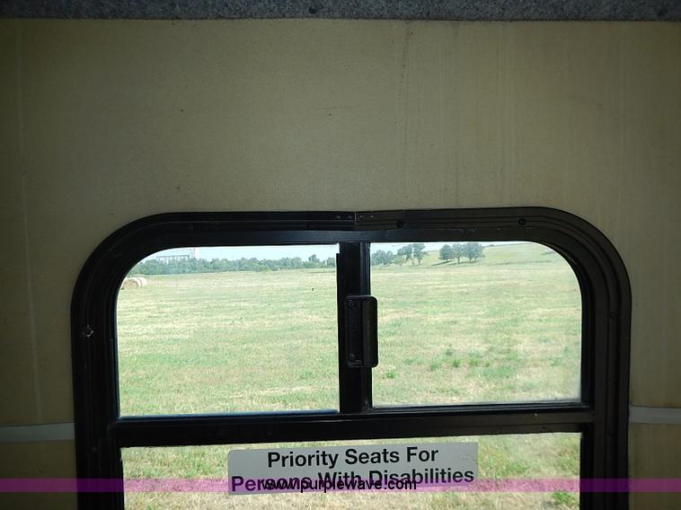 image for item I3545 1997 Ford Econoline E350 bus