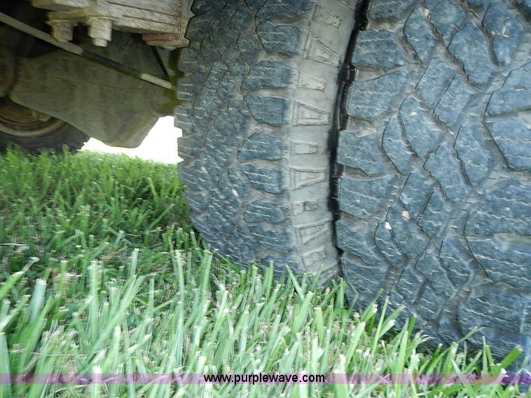 image for item I3545 1997 Ford Econoline E350 bus