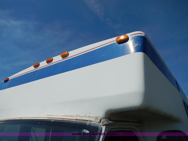 image for item I3545 1997 Ford Econoline E350 bus