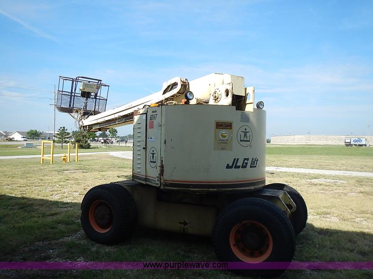 image for item I3547 1985 JLG 60HTR boom lift