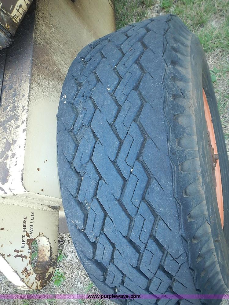 image for item I3547 1985 JLG 60HTR boom lift