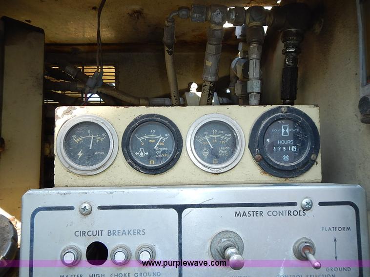 image for item I3547 1985 JLG 60HTR boom lift