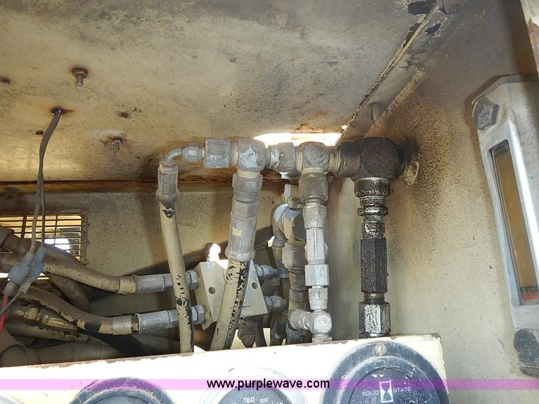 image for item I3547 1985 JLG 60HTR boom lift