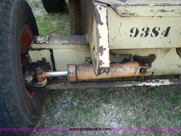 image for item I3547 1985 JLG 60HTR boom lift