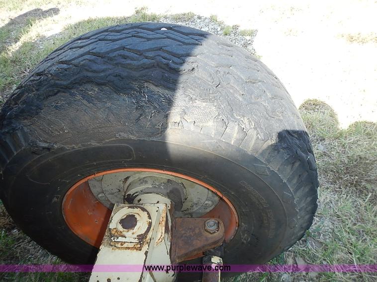 image for item I3547 1985 JLG 60HTR boom lift