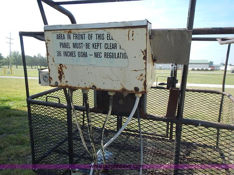 image for item I3547 1985 JLG 60HTR boom lift