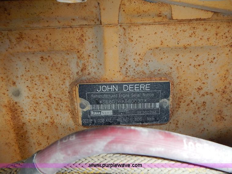 image for item I3553 1995 John Deere 770BH articulated motor grader