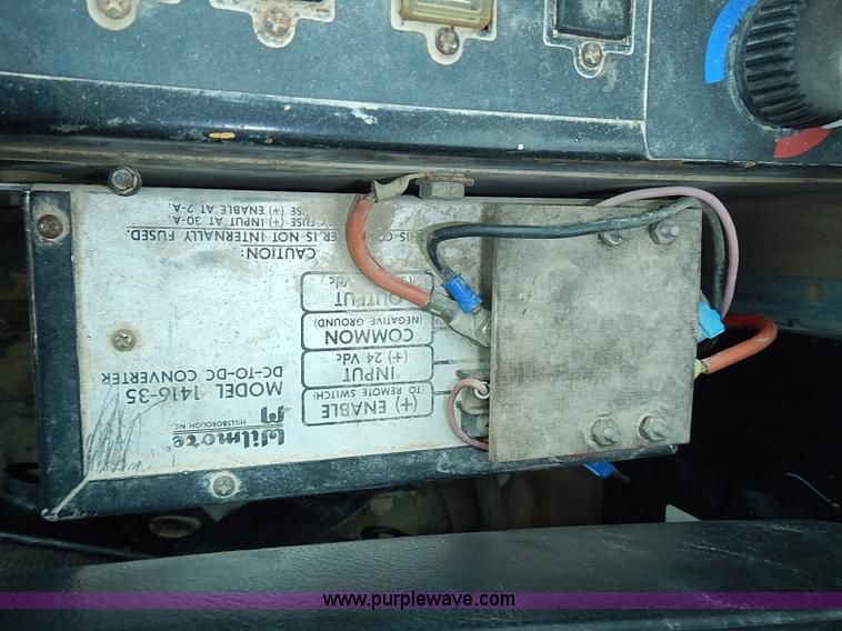 image for item I3553 1995 John Deere 770BH articulated motor grader