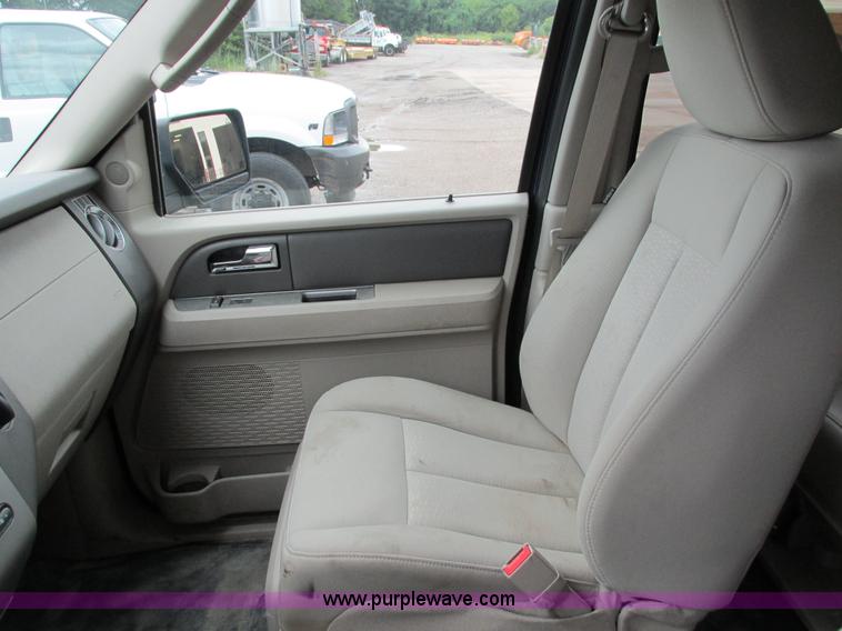 image for item I4133 2009 Ford Expedition XLT SUV