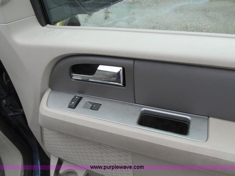 image for item I4133 2009 Ford Expedition XLT SUV