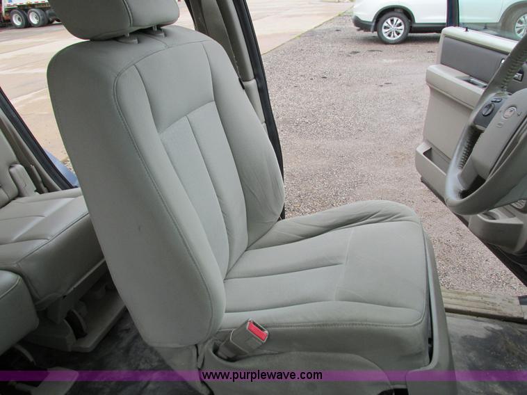 image for item I4133 2009 Ford Expedition XLT SUV