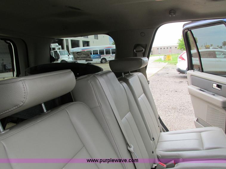image for item I4133 2009 Ford Expedition XLT SUV