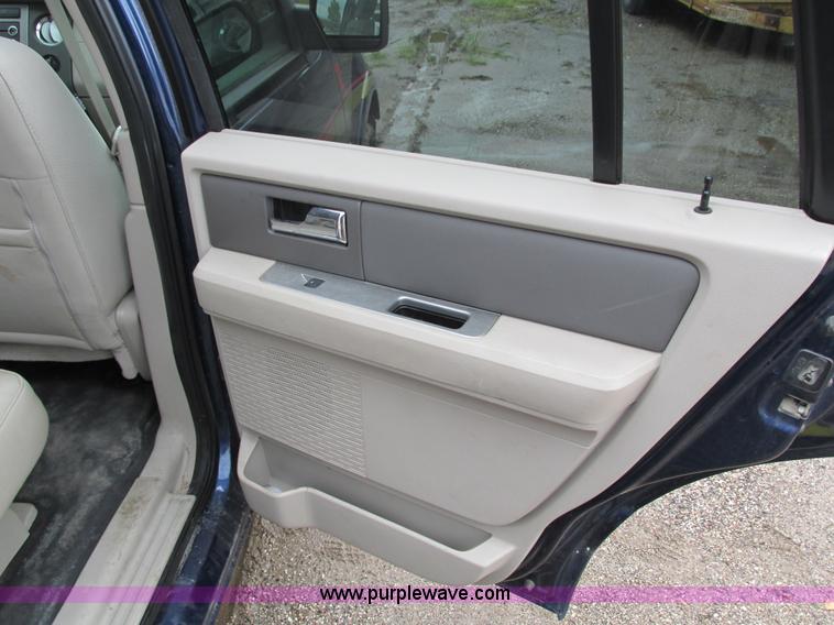 image for item I4133 2009 Ford Expedition XLT SUV