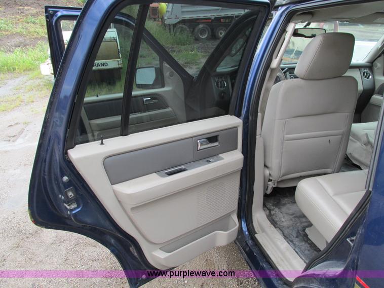image for item I4133 2009 Ford Expedition XLT SUV