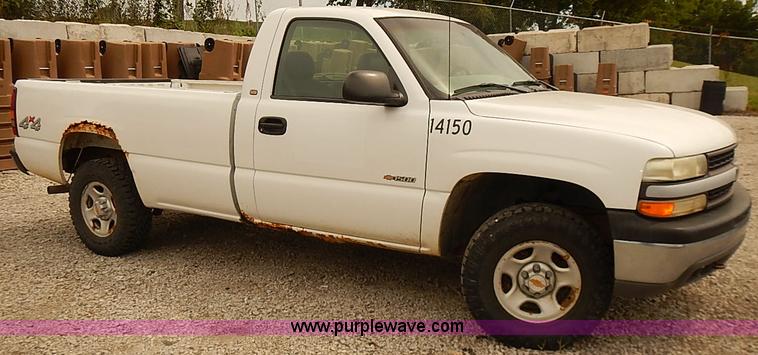 image for item I5491 1999 Chevrolet Silverado 1500 pickup truck