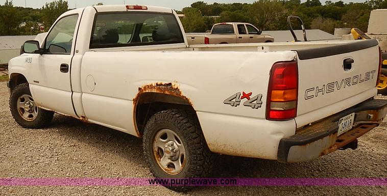 image for item I5491 1999 Chevrolet Silverado 1500 pickup truck