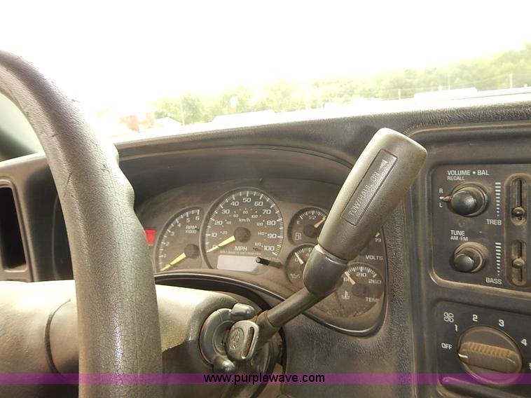 image for item I5491 1999 Chevrolet Silverado 1500 pickup truck