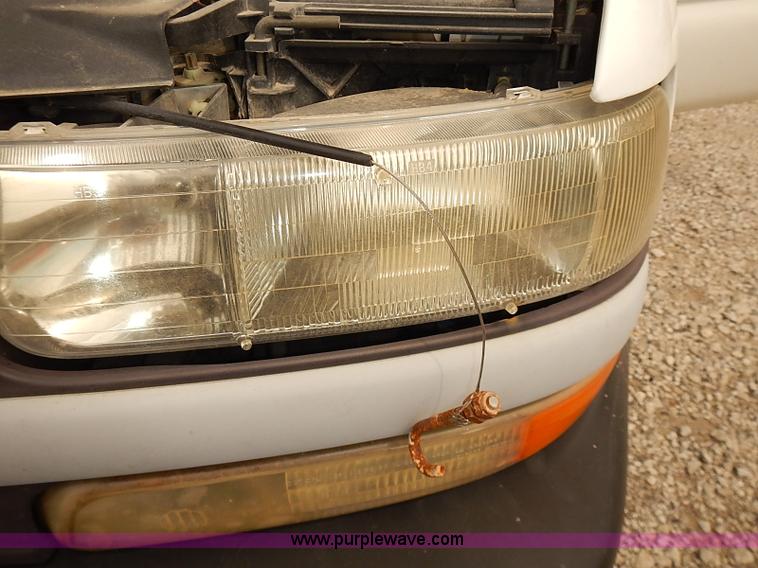 image for item I5491 1999 Chevrolet Silverado 1500 pickup truck