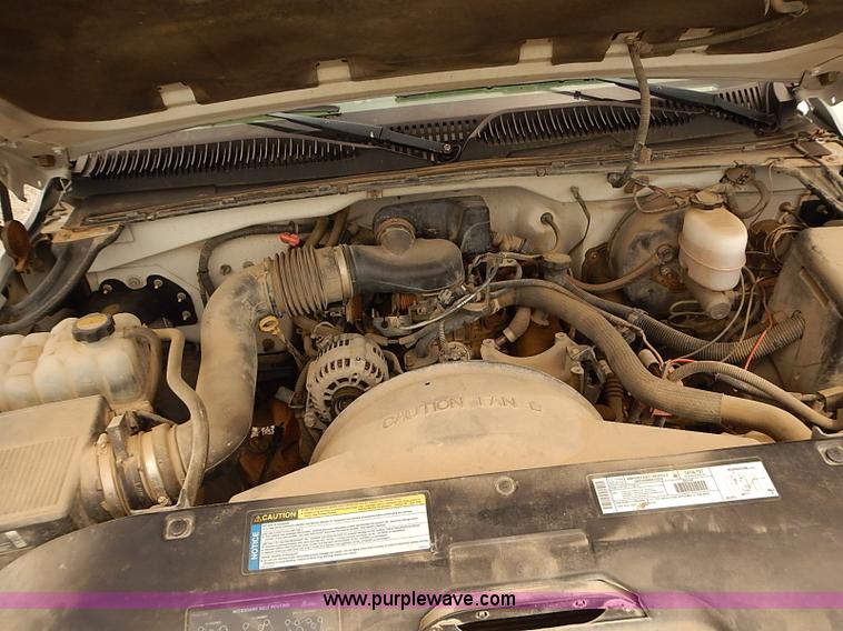 image for item I5491 1999 Chevrolet Silverado 1500 pickup truck