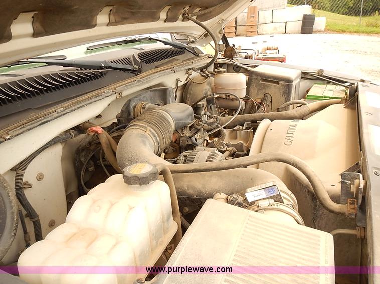 image for item I5491 1999 Chevrolet Silverado 1500 pickup truck