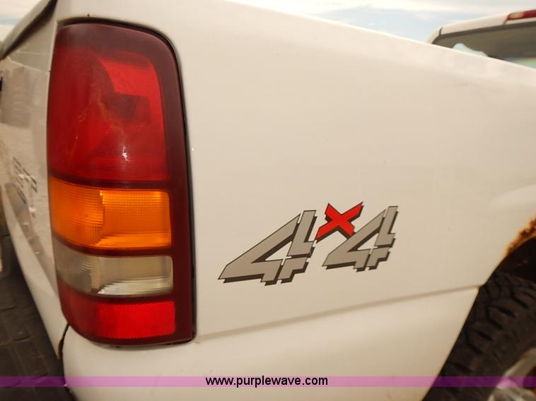 image for item I5491 1999 Chevrolet Silverado 1500 pickup truck