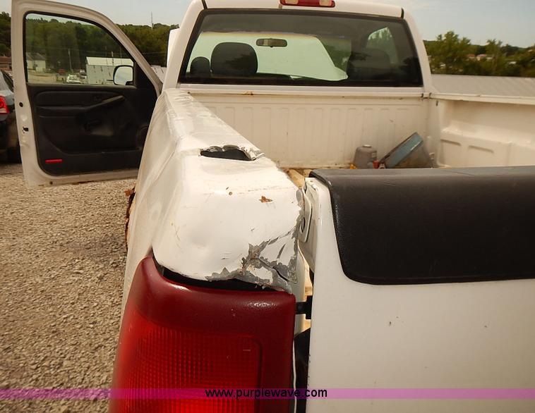 image for item I5491 1999 Chevrolet Silverado 1500 pickup truck