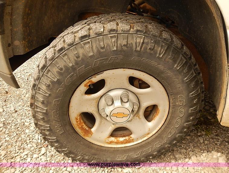 image for item I5491 1999 Chevrolet Silverado 1500 pickup truck