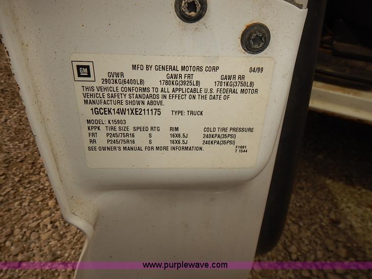 image for item I5491 1999 Chevrolet Silverado 1500 pickup truck