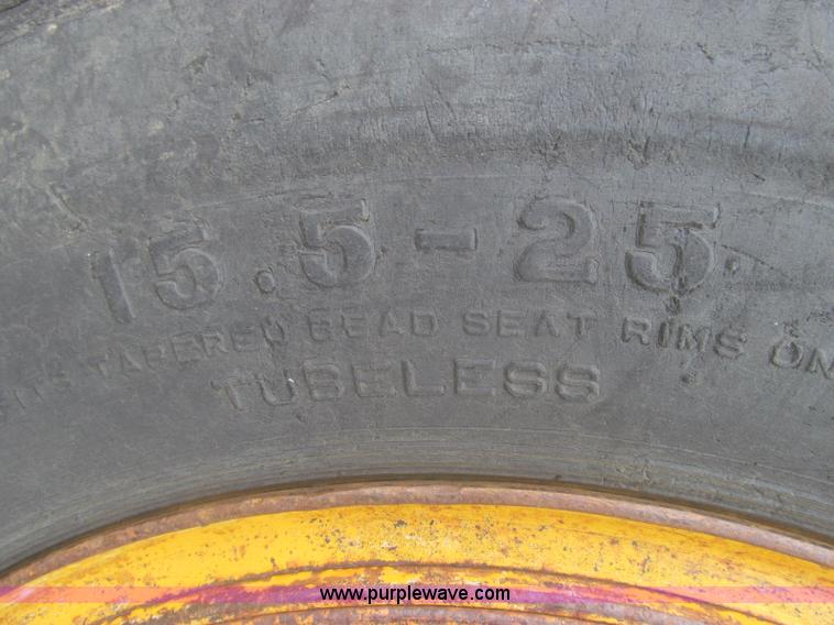 image for item I8974 1978 John Deere 444 wheel loader