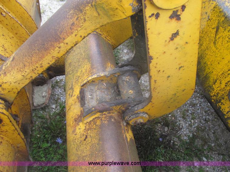 image for item I8974 1978 John Deere 444 wheel loader