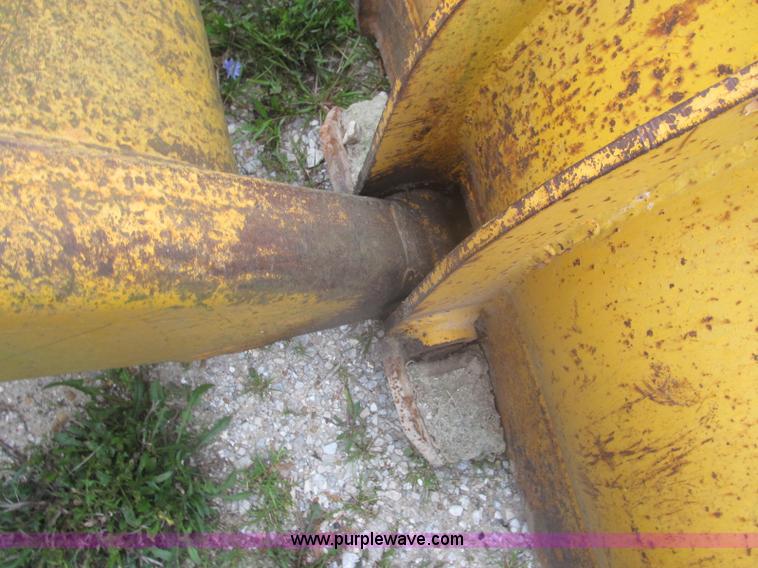 image for item I8974 1978 John Deere 444 wheel loader