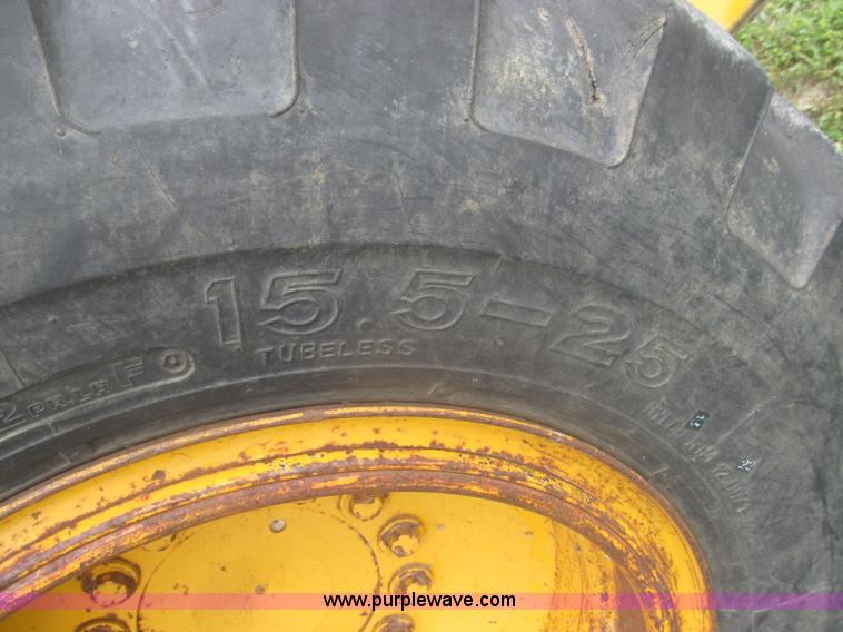 image for item I8974 1978 John Deere 444 wheel loader