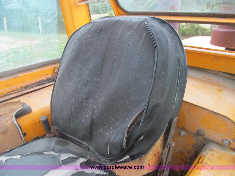 image for item I8974 1978 John Deere 444 wheel loader